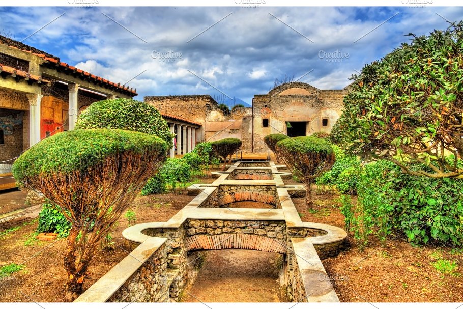 庞贝和赫库兰尼姆